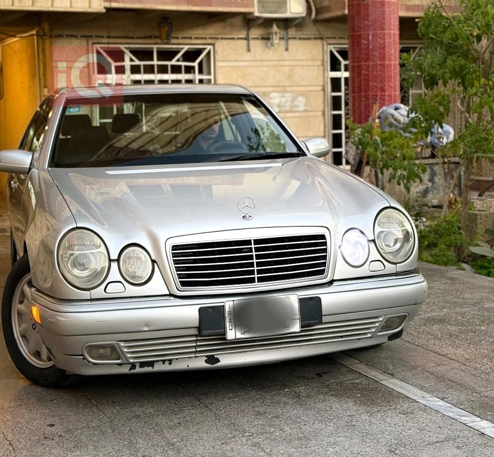 مرسيدس بنز E-Class